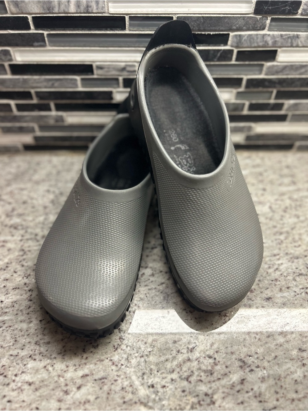 Birkenstock Super Birki’s Women’s Grey Slip-On Work Clogs size 9(40)